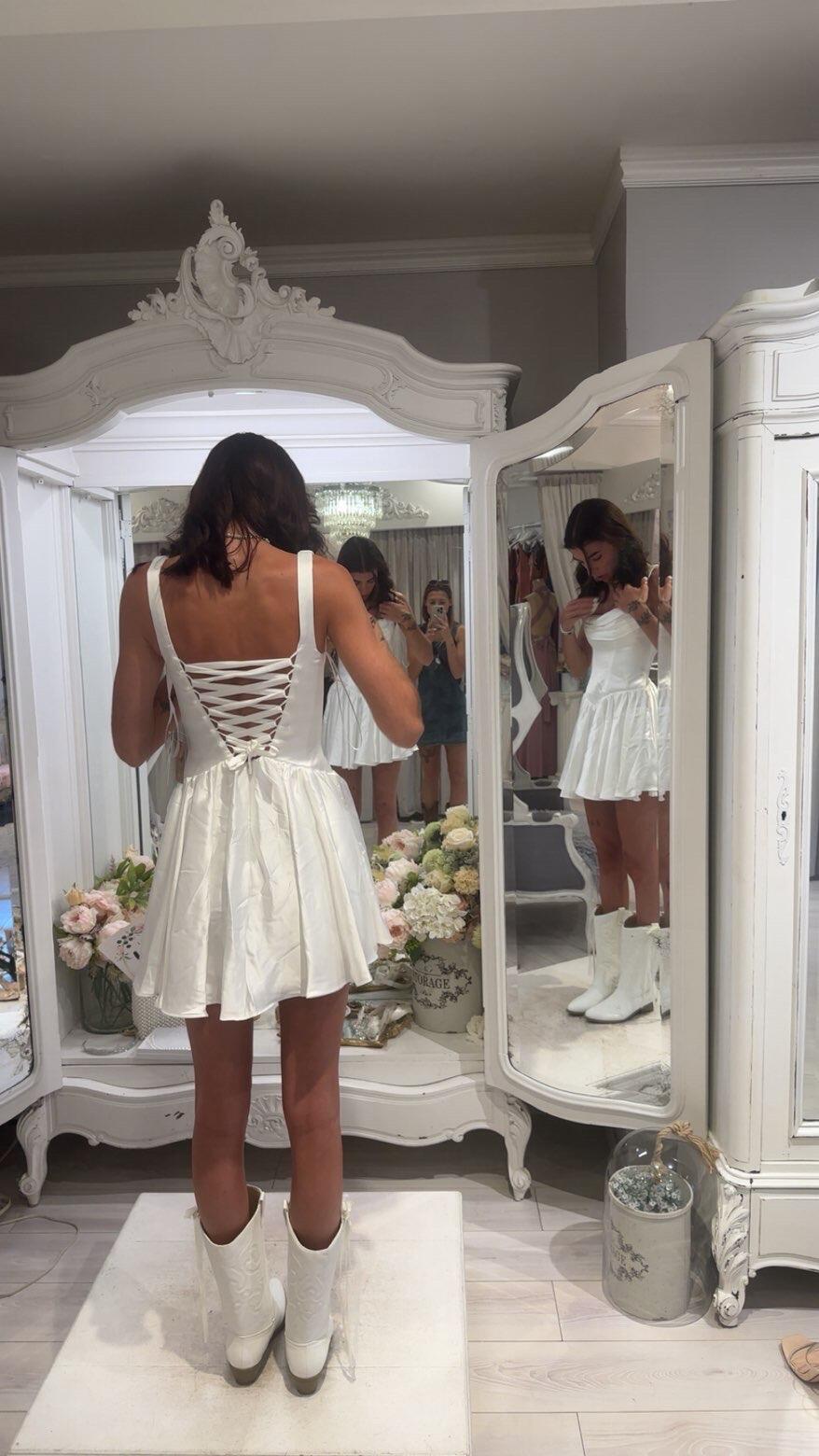 Melewen | White Satin Short Corset Dress