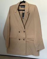Emmanuelle review photo