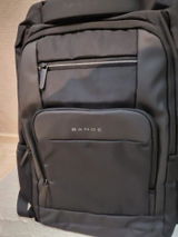 L***A review photo