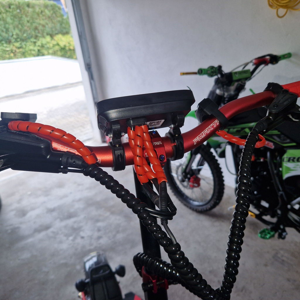 [Pre-Sale] BOYUEDA S5-11 Mountain Off-Road E-Scooter Bluetooth Display with Steering Damper