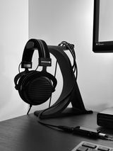 L. review photo