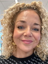 Kellycurlywall review photo
