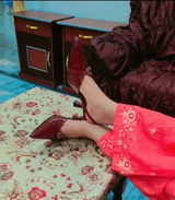 Noreen Sadaf review photo