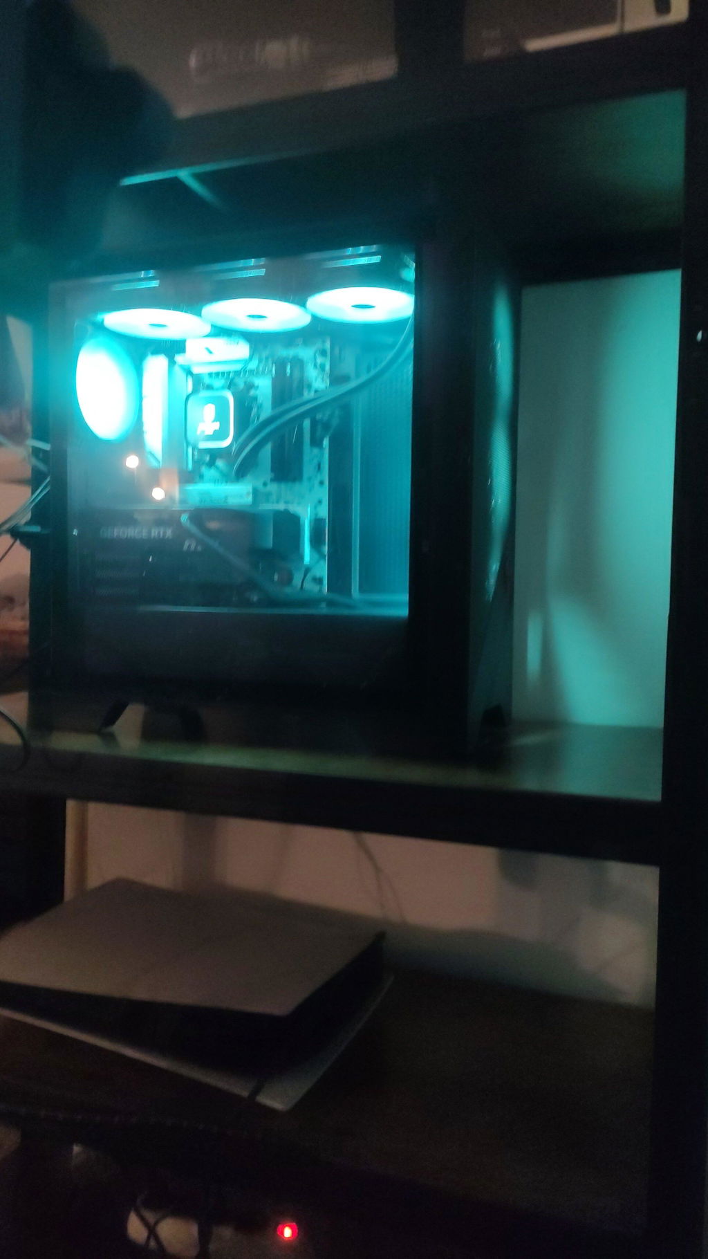 BREUNOR SIRIUS - Pc Gaming Ryzen 7 9850X3D, RTX 5070 12GB, Ram 32Gb DDR5 6000MHz , SSD 1TB, LIQUID 360MM , W11