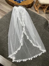ETHEREAL Vine Leaves Fingertip Chapel Veil (Nature-Inspired)