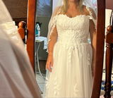 ETHEREAL Vine Leaves Fingertip Chapel Veil (Nature-Inspired)