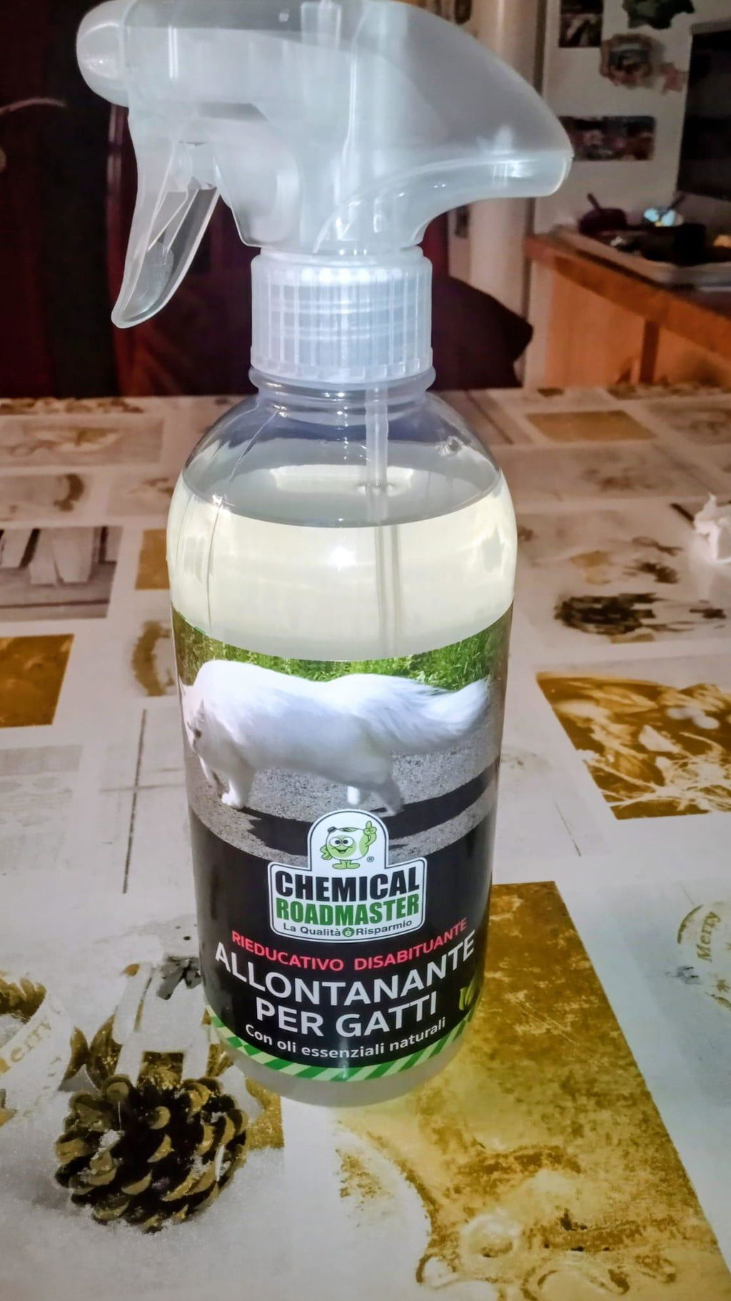 Spray repelent pentru pisici, din uleiuri esențiale, foarte eficient, soluție anti urinat, inofensiv pentru oameni, animale, 500 ml