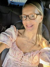 Pippa b review photo