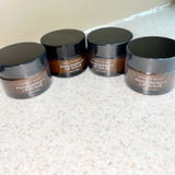 Dee review photo