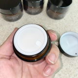 Dee review photo