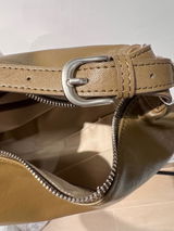Kelly review photo