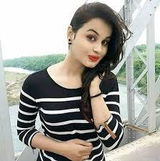 Nikki Thakur review photo
