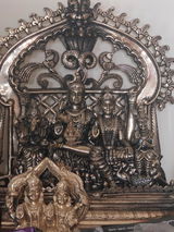 U. Prakaash review photo