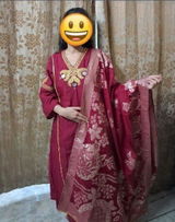 Radhika review photo