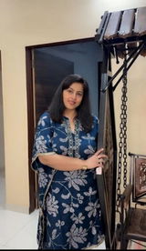 Falguni Thakur review photo