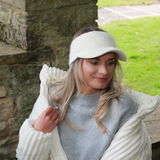 Viviane review photo