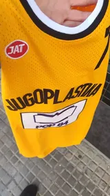 J***z review photo