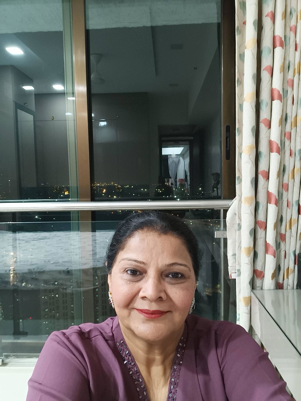 Babita Manoj Parmar - Vocal, Harmonium, Keyboard