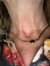 Snake chain eye black
