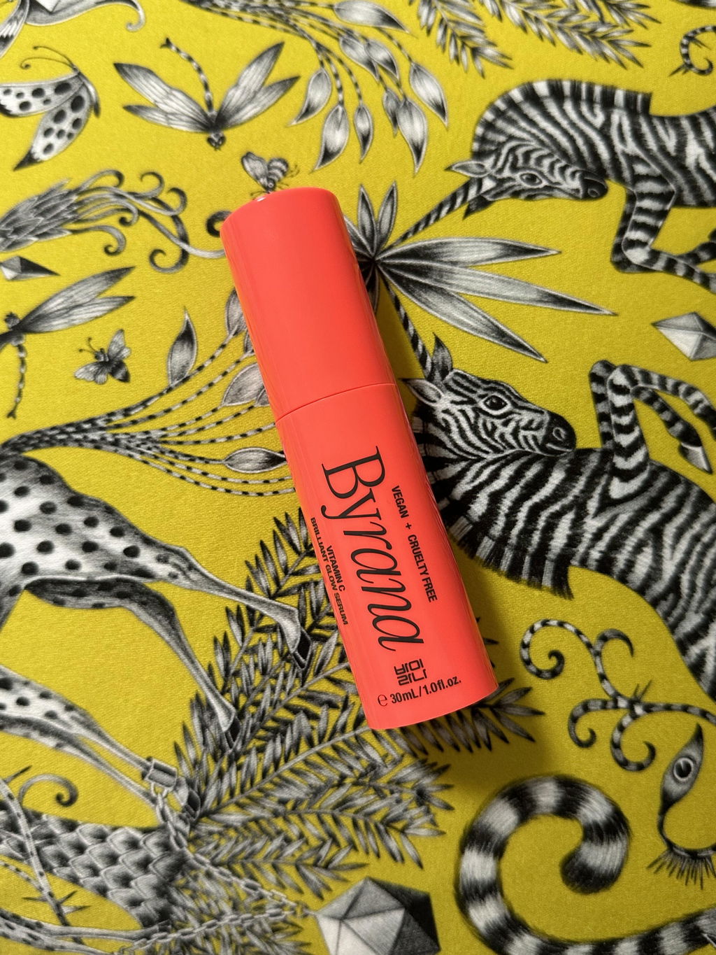 VITAMIN C BRILLIANT GLOW SERUM