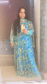 Priya review photo