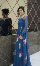 Nidhi Singh review photo