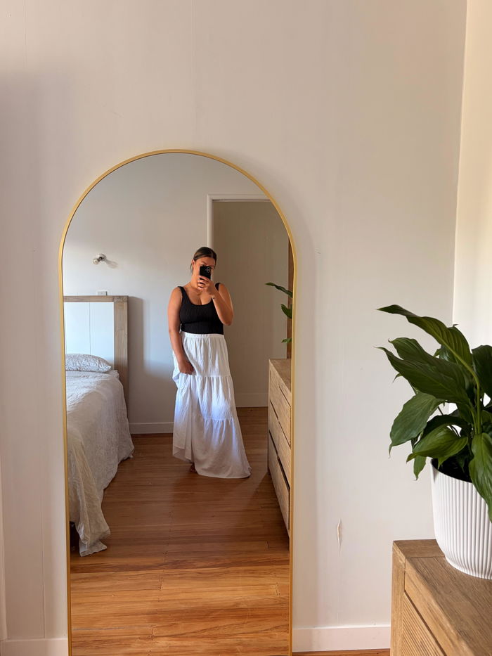 Titan X Aurelia Arched Full-Length Mirror in a customer's home