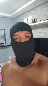 Anonyme review photo