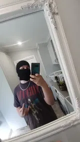 Anonyme review photo