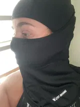 Anonyme review photo