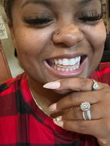 Monique Bachelor review photo