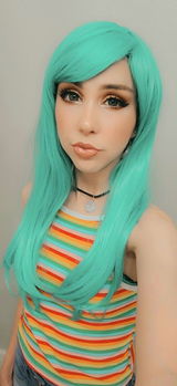 Courtney review photo