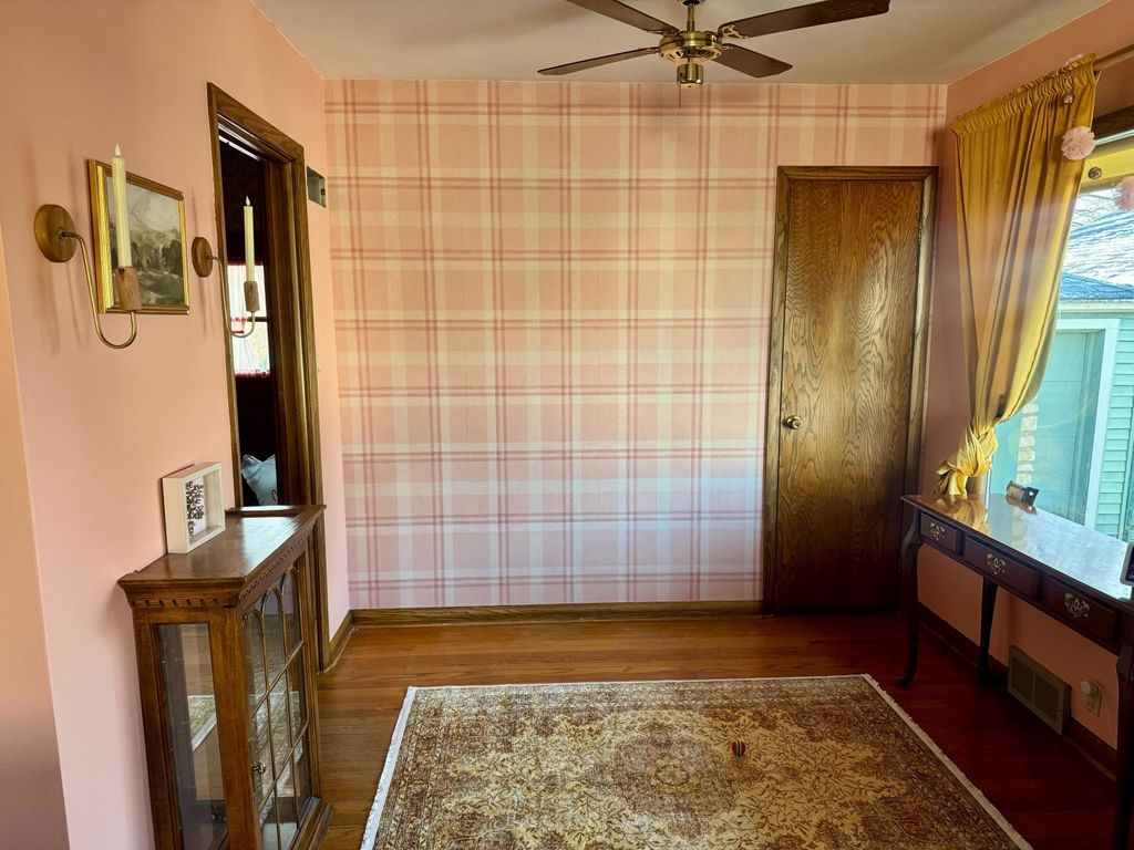 Wallpaper photo from Etsy customer
