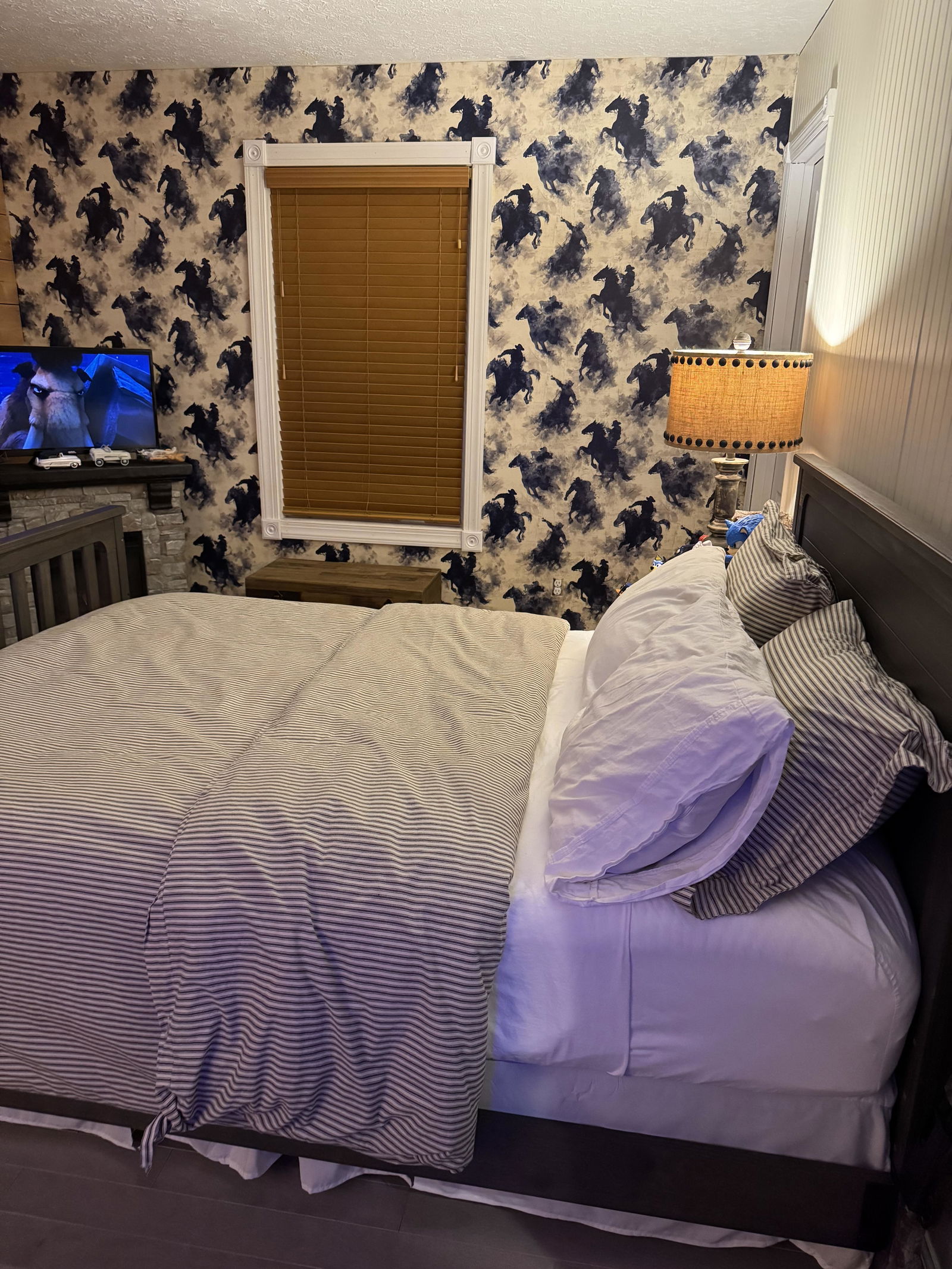 Customer photo from Traci Messer's Canvas & Ivy review