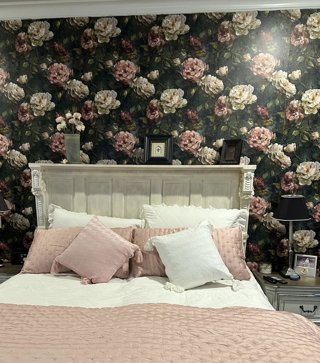 Wallpaper photo from J. Currie