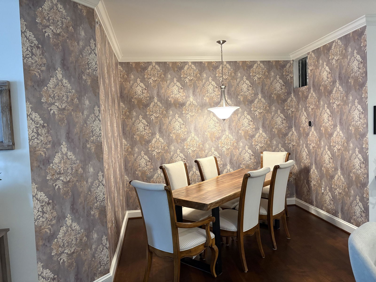 Customer photo from Linda Blackiston's Canvas & Ivy review