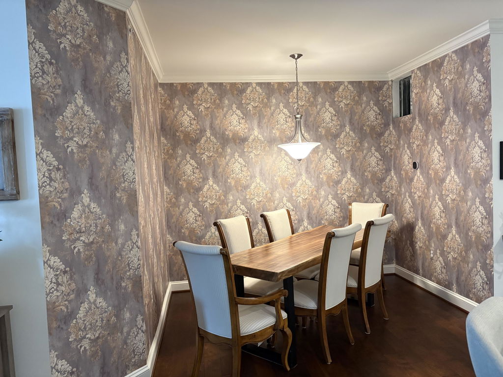 Customer photo from Linda Blackiston's Canvas & Ivy review