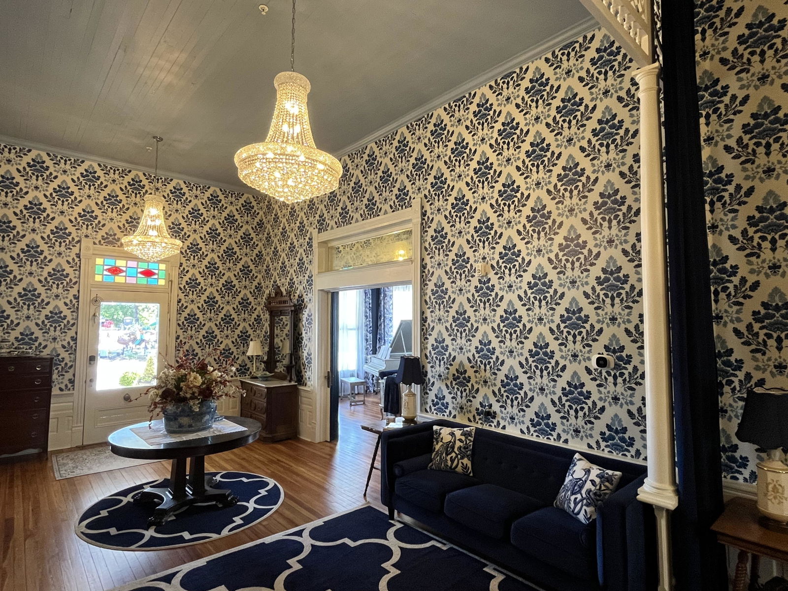 Customer photo from Donna Christensen's Canvas & Ivy review