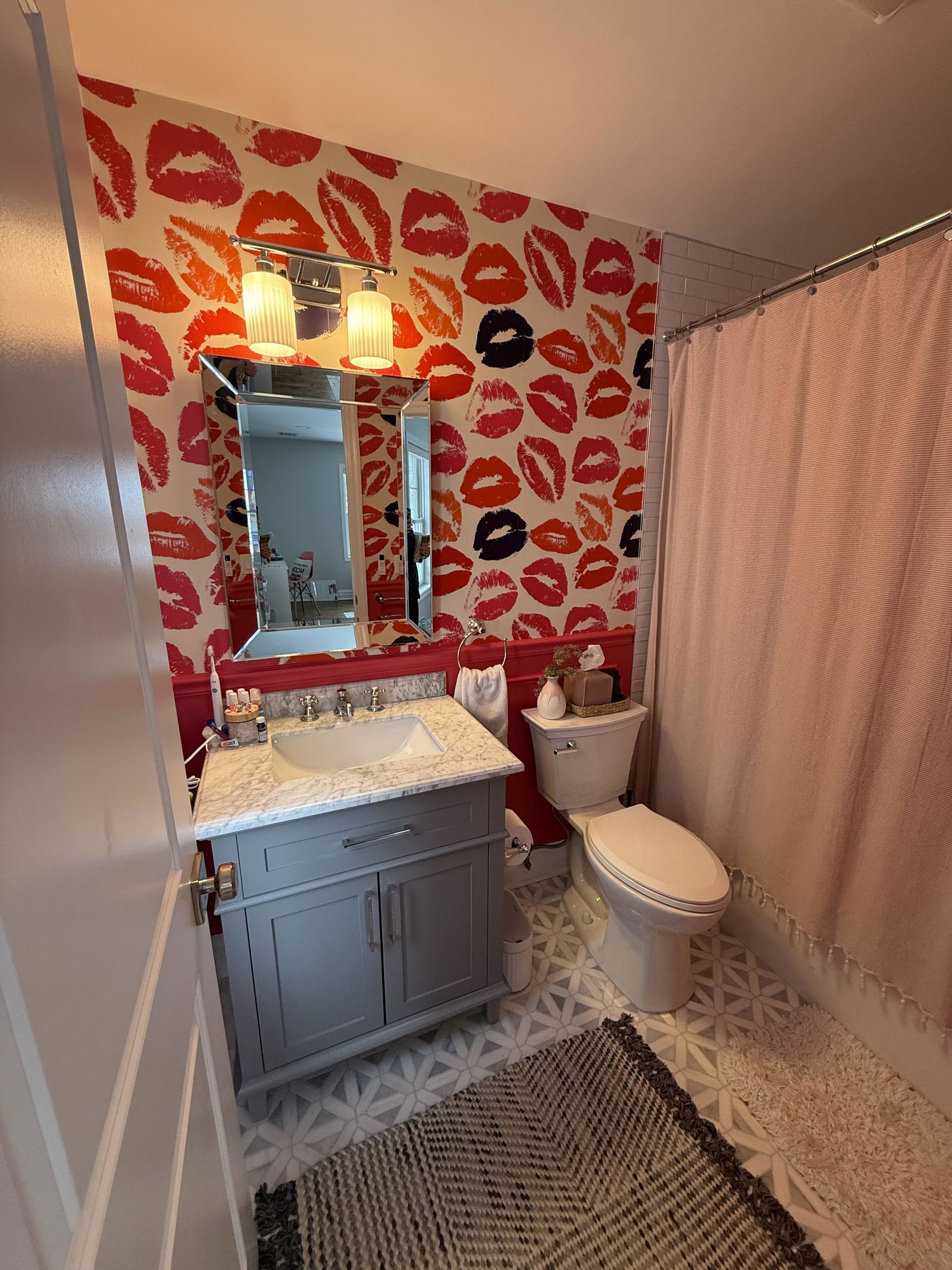 Customer photo from Janice Smith's Canvas & Ivy review