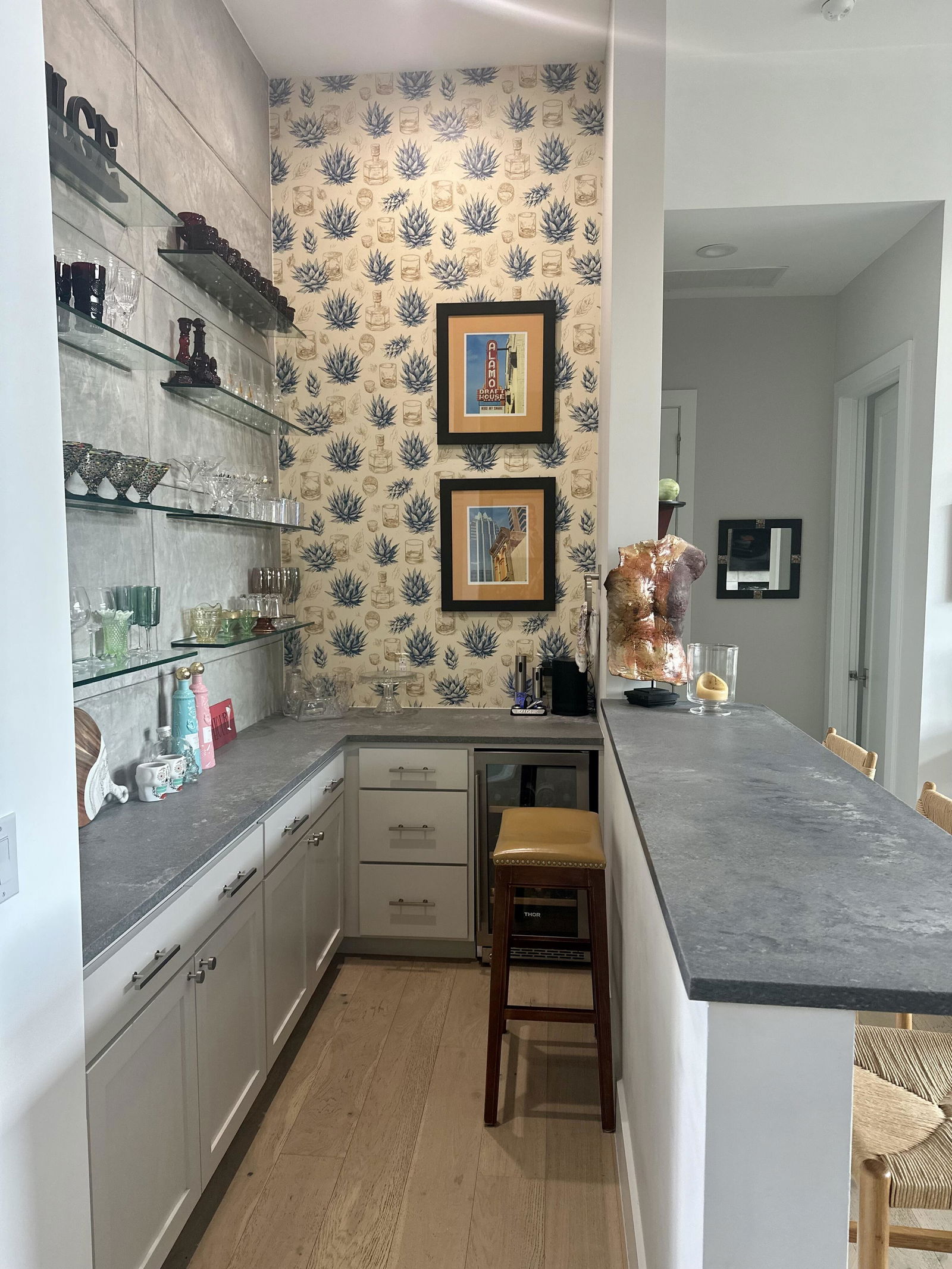 Customer photo from Annette Tierney's Canvas & Ivy review