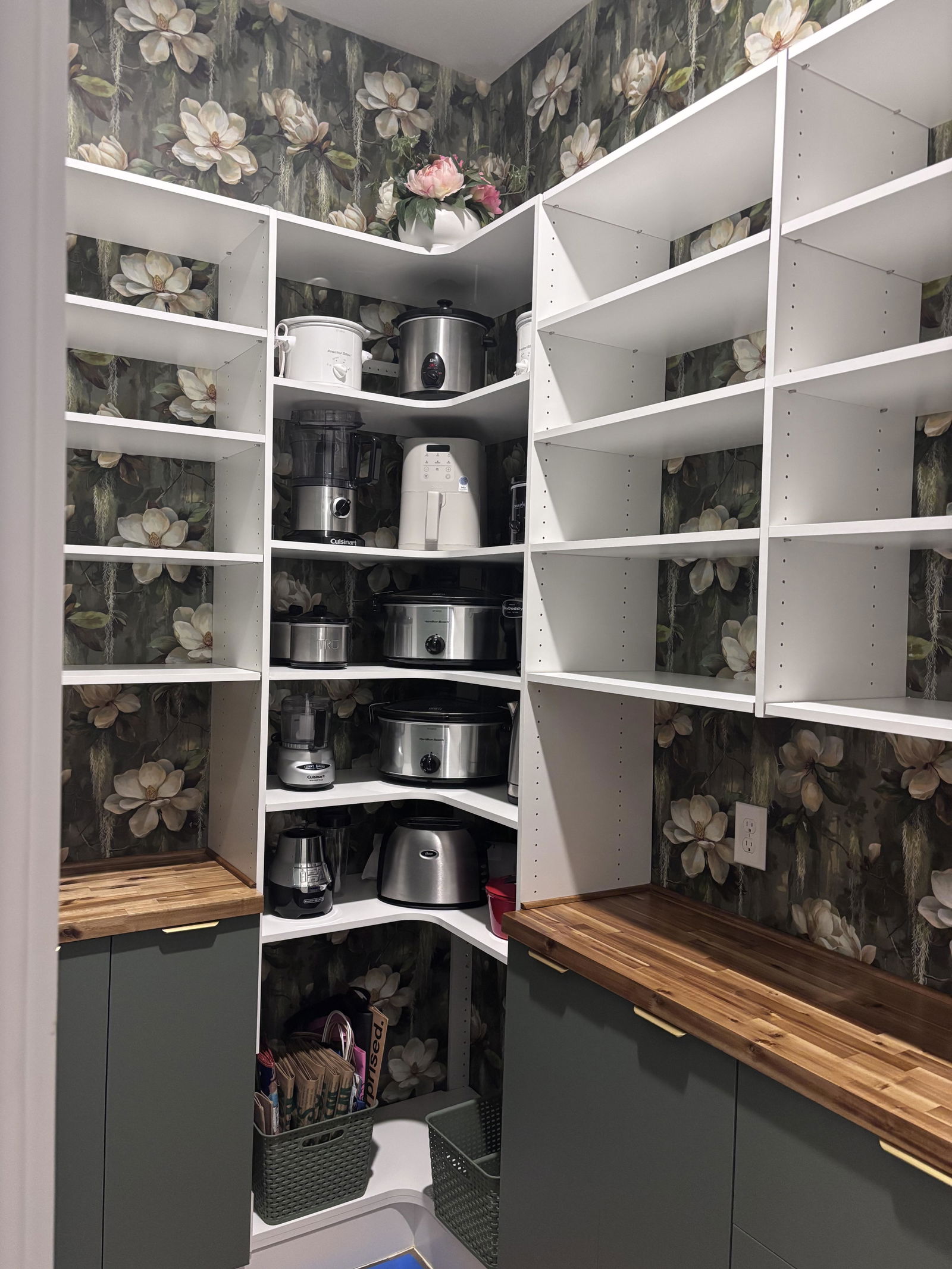 Customer photo from kari harris's Canvas & Ivy review