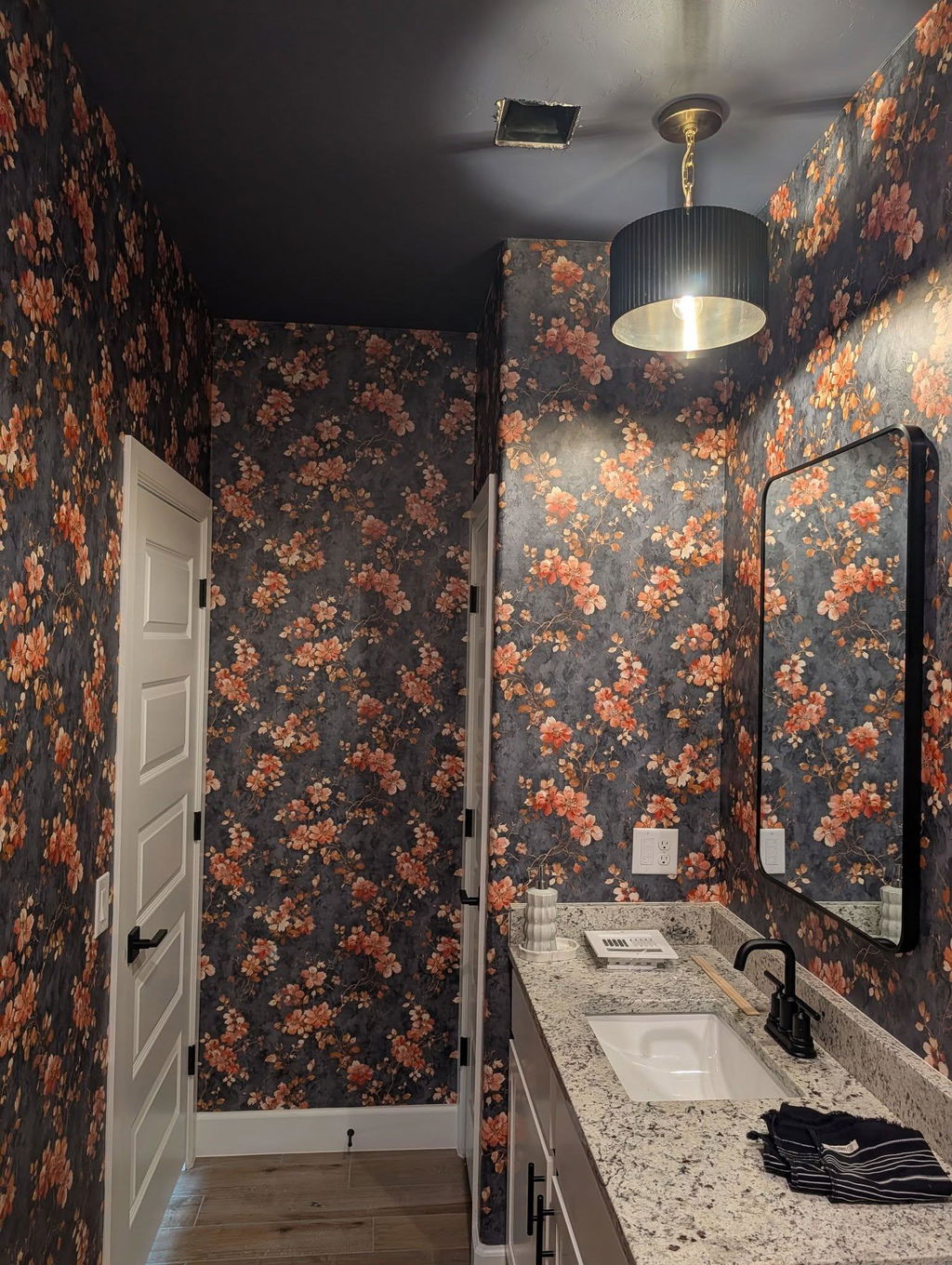 Customer photo from Renae Simpson's Canvas & Ivy review