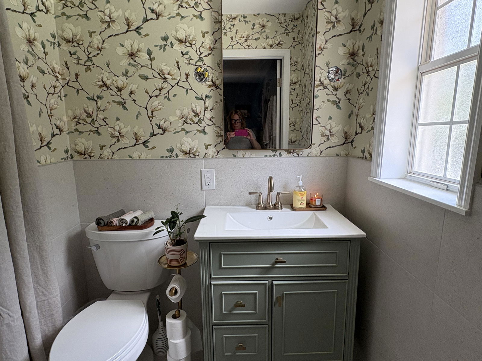 Customer photo from Karen Demer's Canvas & Ivy review