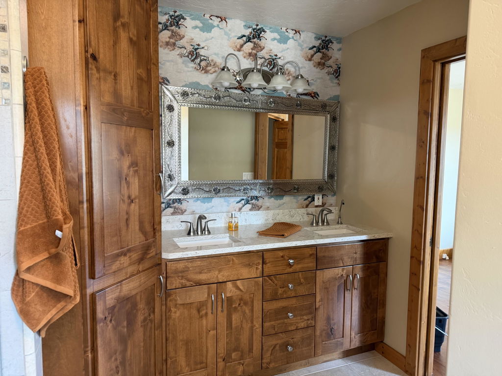 Customer photo from Nicola Chenowith's Canvas & Ivy review