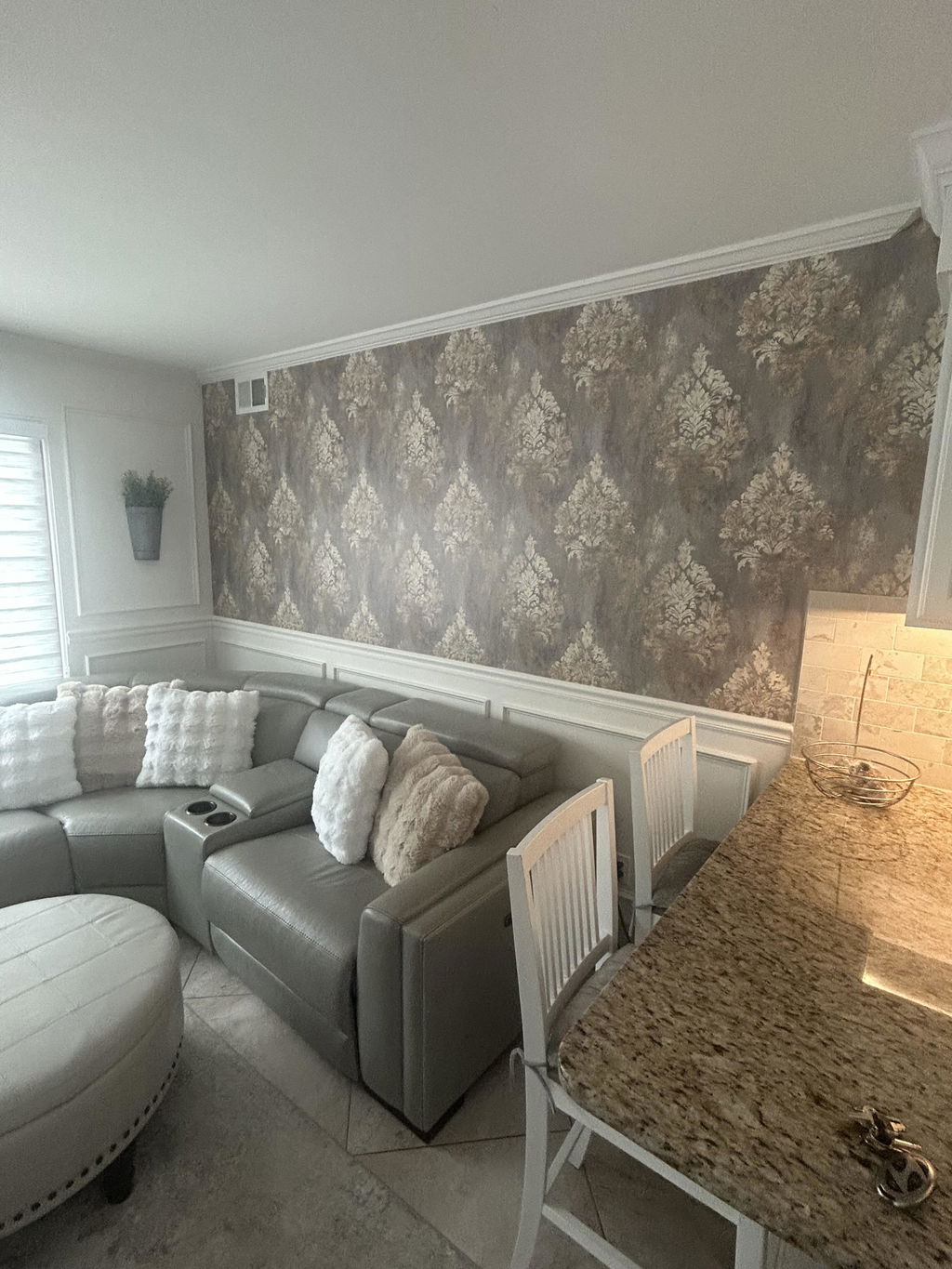 Customer photo — Heirloom Damask Wallpaper