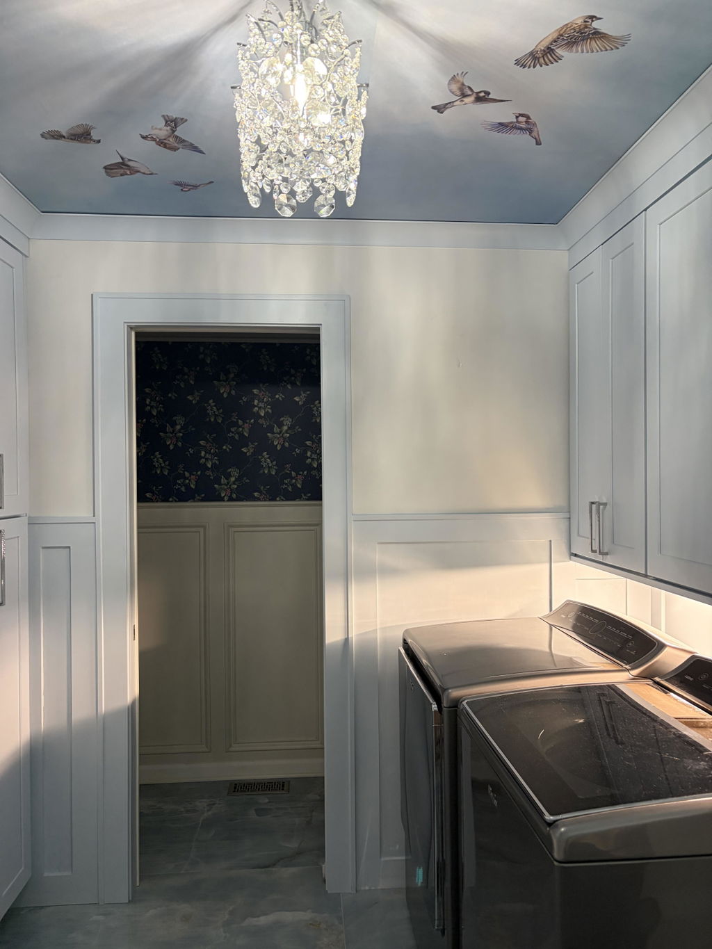 Customer photo — Canvas &amp; Ivy