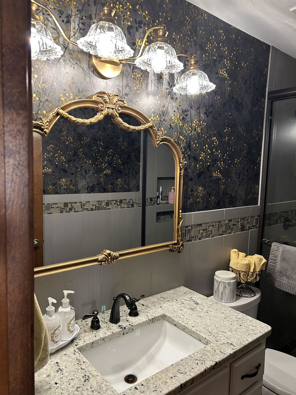 Wallpaper photo from Carmen Bruner