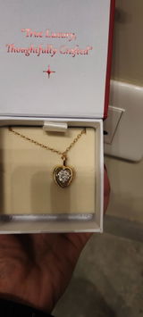 Isha chand review photo