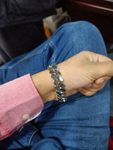 Kartik jana review photo