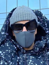 Customer photo &mdash; Carbon THE ROCK Unisex Asymmetric Sunglass